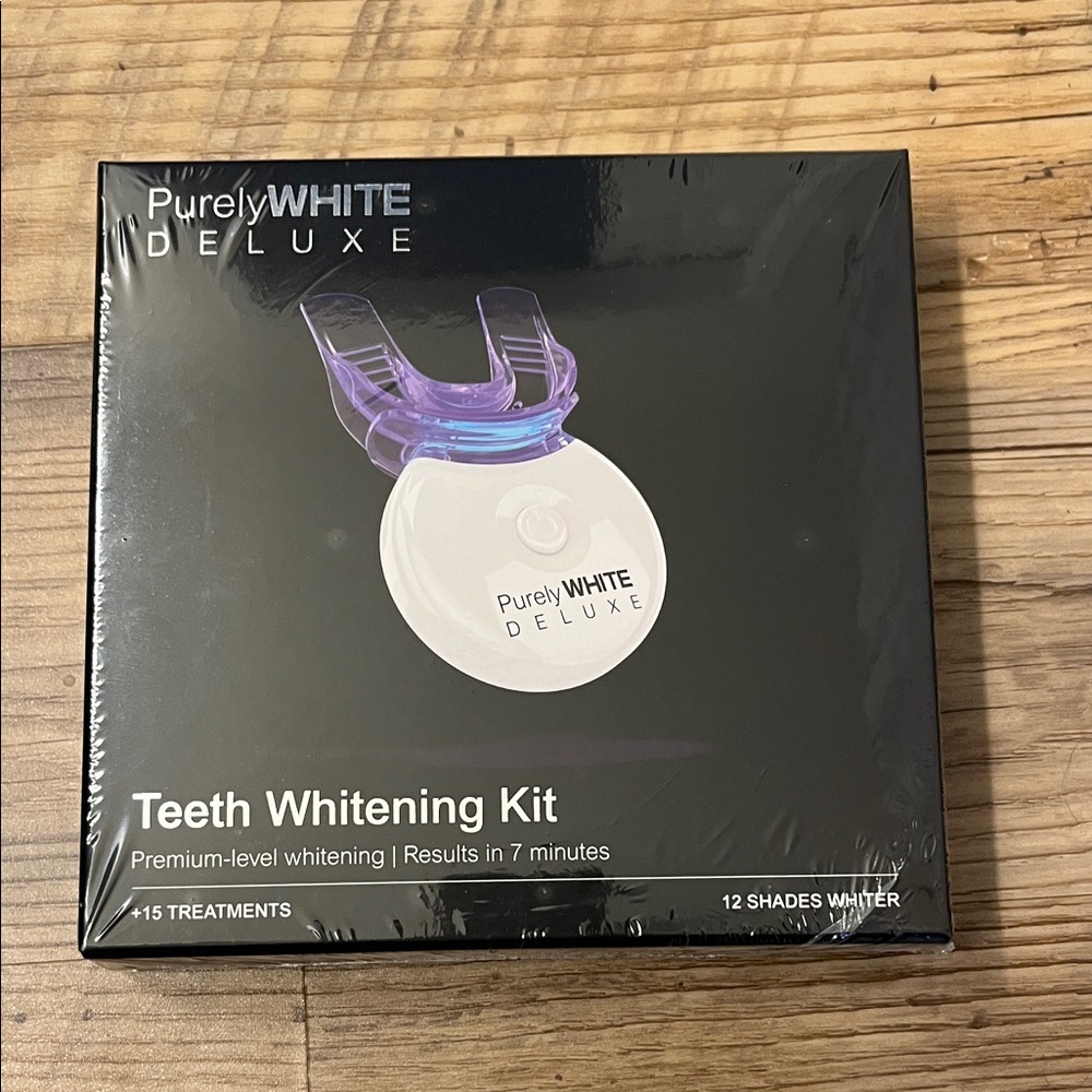 PurelyWHITE Deluxe Teeth Whitening Kit
